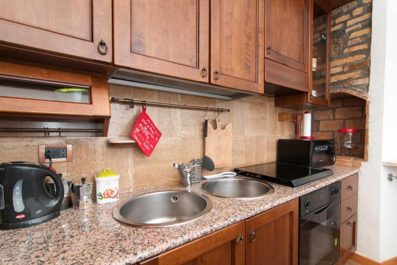 Termini Colosseum Apartment Рим Экстерьер фото