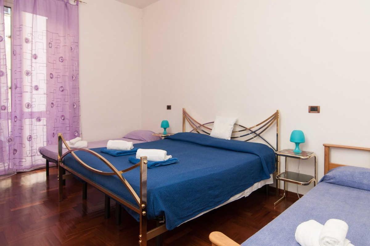 Termini Colosseum Apartment Рим Экстерьер фото