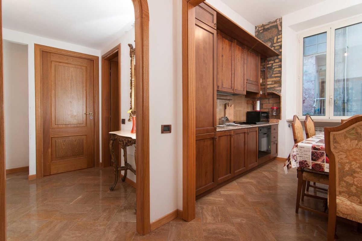Termini Colosseum Apartment Рим Экстерьер фото